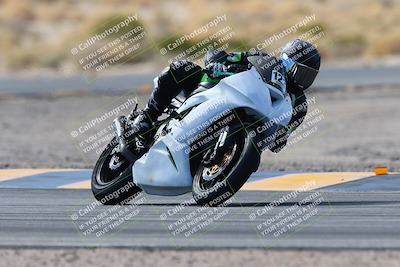 media/Feb-04-2024-SoCal Trackdays (Sun) [[91d6515b1d]]/3-Turn 5 (1045am)/